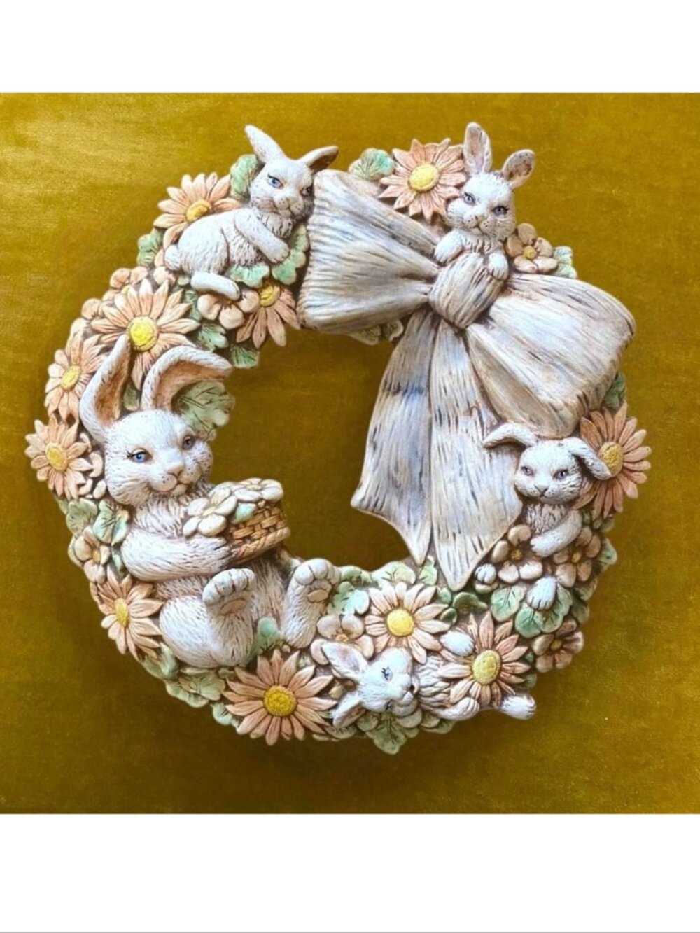 Vintage Scioto Ceramic Painted Easter Wreath Embossed Bunny Rabbits Daisy Flower